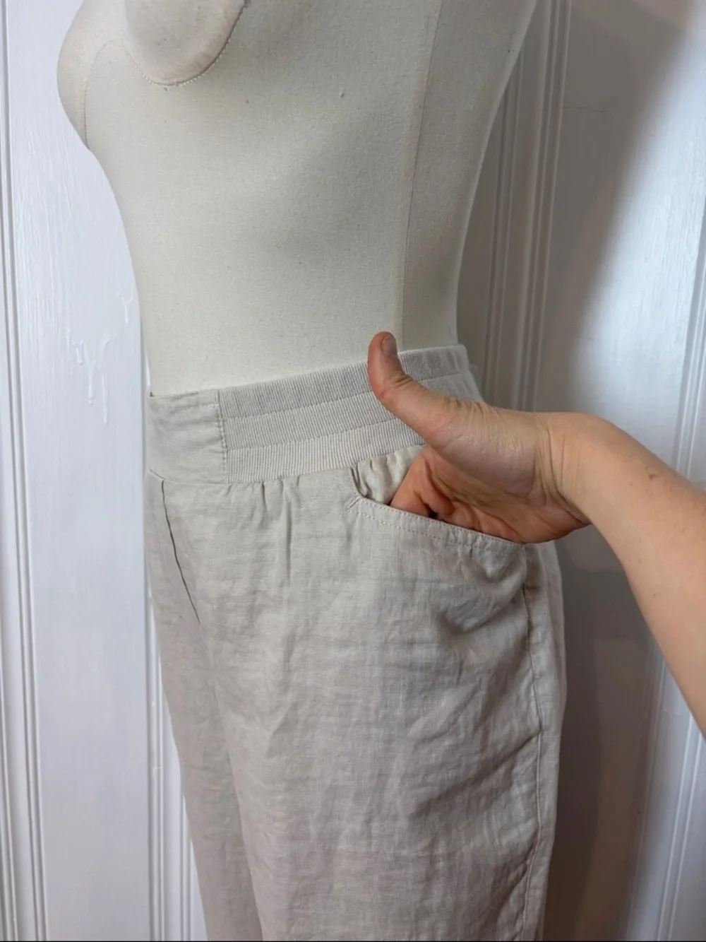 TRISTAN 100% Linen Set | Beige Jogger Pants & Sleeveless Button Shirt | Size XL - Picture 8 of 13
